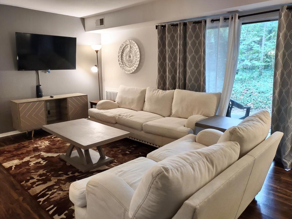 Charming Condo In Central Роли Экстерьер фото