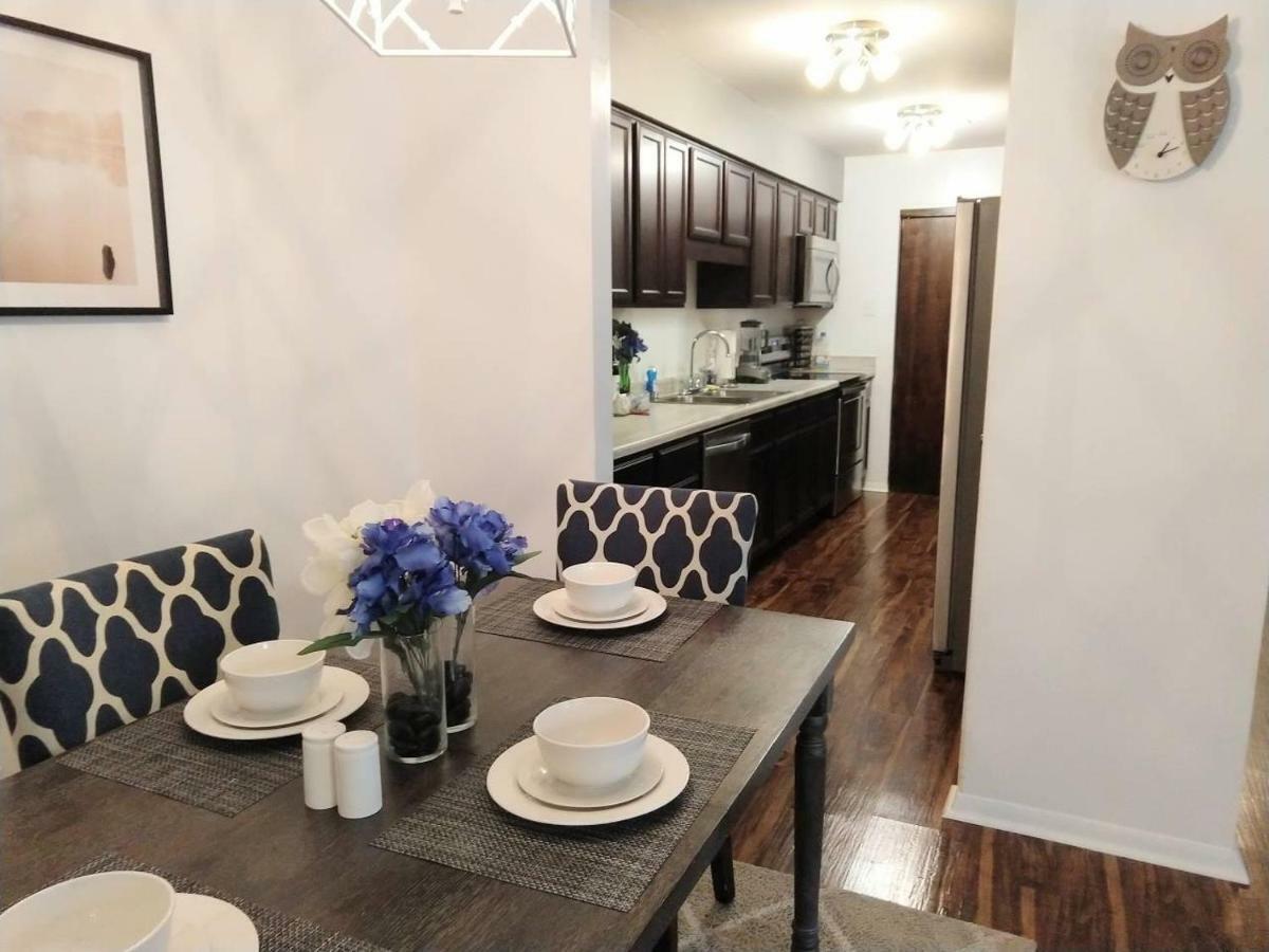 Charming Condo In Central Роли Экстерьер фото